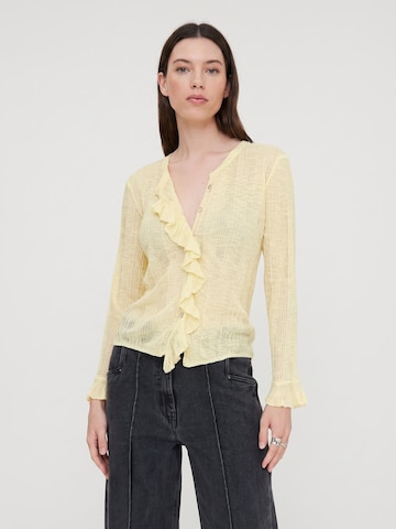 Maglietta 'YELLOW KNIT CARDIGAN' di wild pony in giallo: frontale