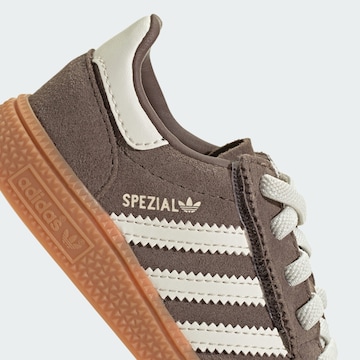 ADIDAS ORIGINALS Trainers 'Handball Spezial' in Brown