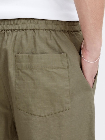 !Solid - Regular Calças 'Israel' em verde