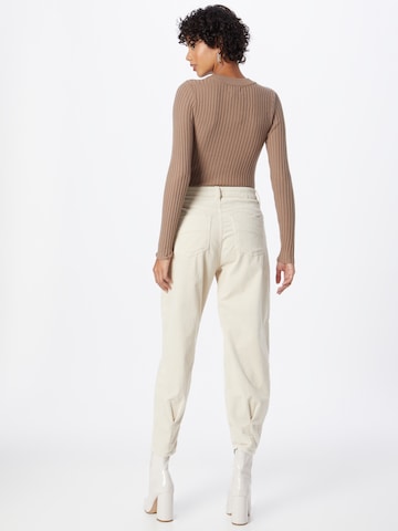 Tapered Pantaloni con pieghe 'Silvia' di Gang in beige