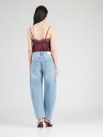 Barrel Jean 'YOANA' Elias Rumelis en bleu