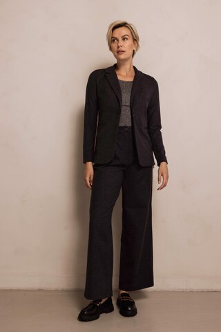 Zhrill Blazer in Schwarz