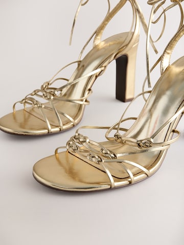 Next - Sandálias com tiras 'Forever Comfort' em ouro