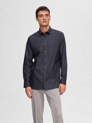 Coupe regular Chemise 'ETHAN' SELECTED HOMME en bleu