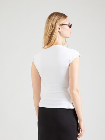 T-shirt 'Hilde' studioselect en blanc