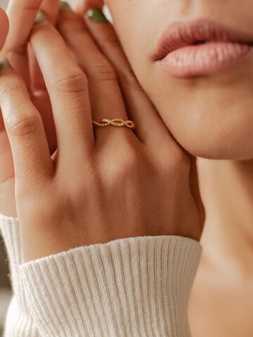 Hey Happiness Ring 'Double Helix'‌‌ in Gold