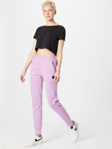 Effilé Pantalon Superdry en violet