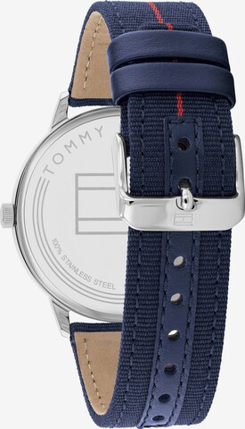 TOMMY HILFIGER Аналоговые часы в Синий