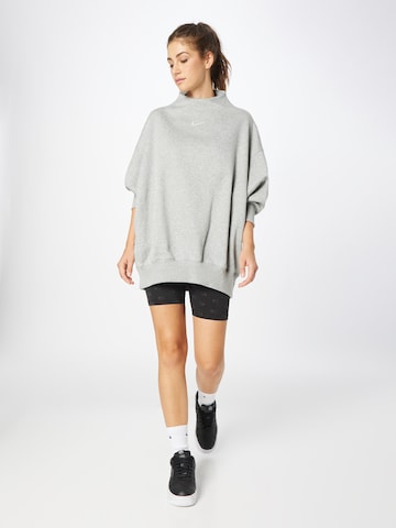 Nike Sportswear Sweatshirt in Grey