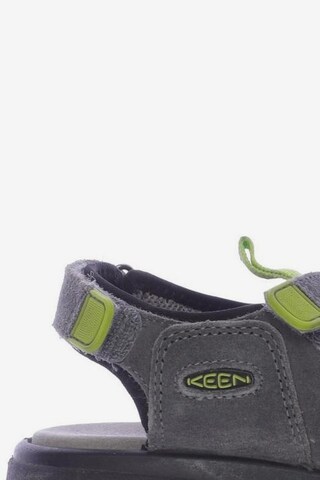 KEEN Sandalen 39 in Grau