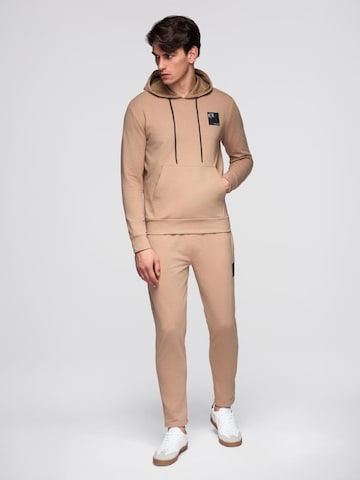 Survêtement Ombre en beige : devant