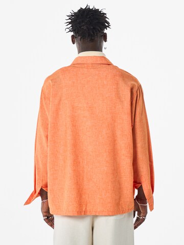 VAMOS CLO Comfort fit Button Up Shirt in Orange