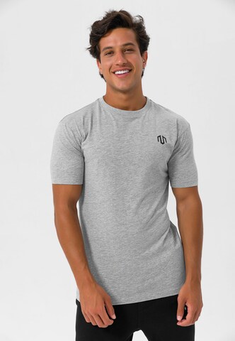 MOROTAI Performance shirt in Grey: front