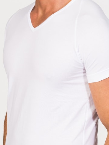 zd ZERO DEFECTS Unterhemd 'V-Neck T-Shirt Egiptian Cotton' in Weiß