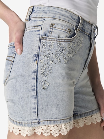 Coupe slim Jean KOROSHI en bleu