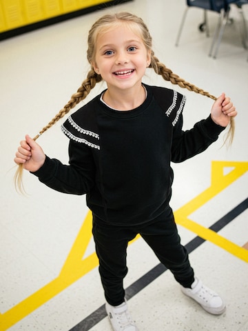 Trendyol Sweatsuit in Black: front