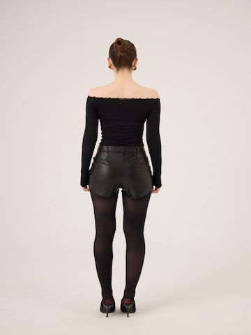 HOLLY LOLLY Blouse in Zwart
