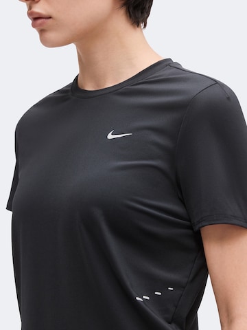 NIKE Funkční tričko 'Swift' – černá