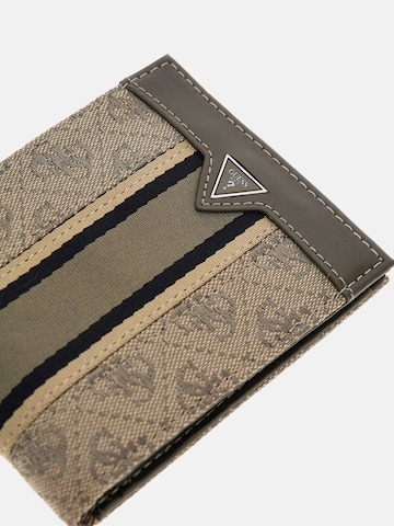 GUESS Wallet 'Madrid' in Green