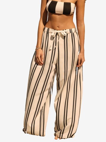 Next - Pierna ancha Pantalón en blanco: frente