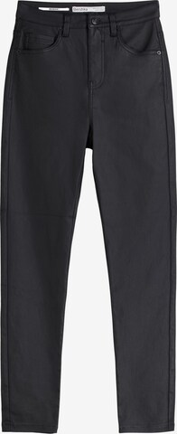 Skinny Pantaloni de la Bershka pe negru: față