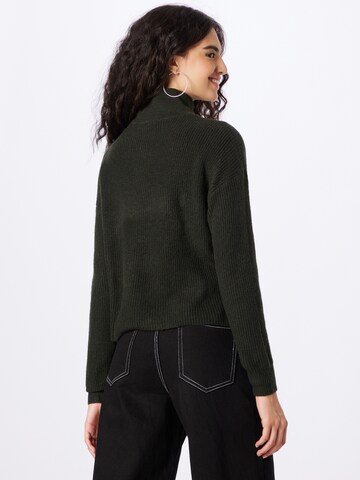 Noisy may Sweater in Green