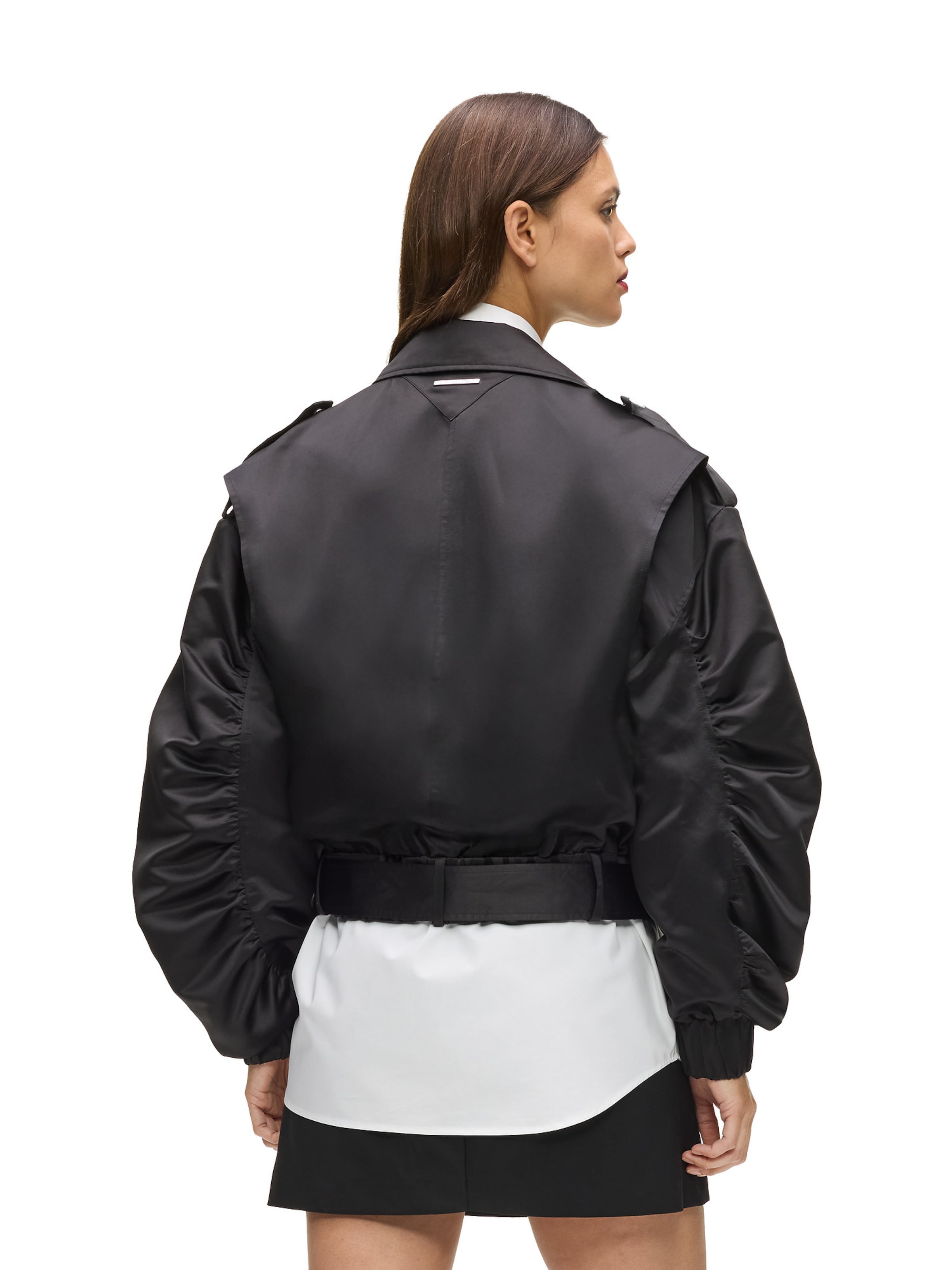 melns Karl Lagerfeld Starpsezonu jaka