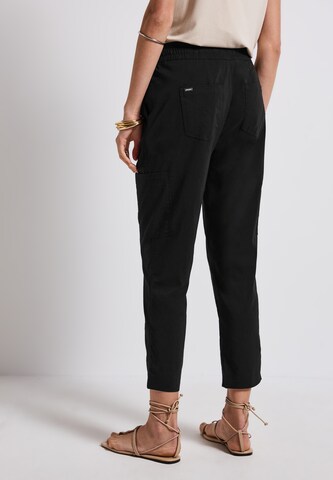 STREET ONE Slim fit Pants in Black