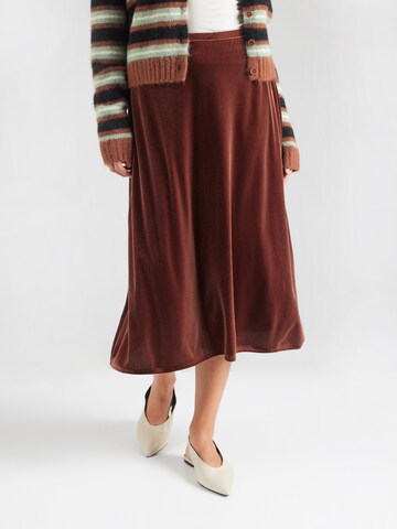 ABOUT YOU Φούστα 'Juliana' σε καφέ: μπροστά