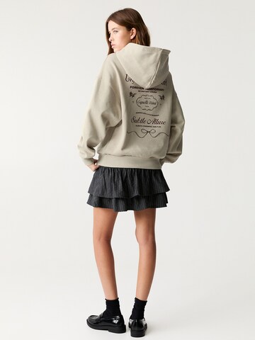 Sweat-shirt Pull&Bear en gris : devant