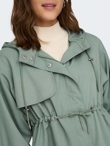 Veste mi-saison 'Chloe' ONLY en vert