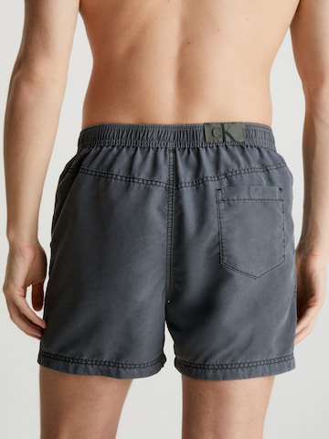 Calvin Klein Swimwear Badeshorts in Schwarz