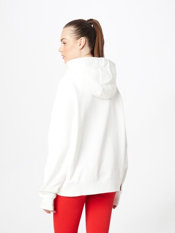 PUMA Sweatshirt in White