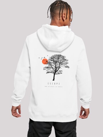 Pull-over 'Escape Discover the World Tree Birds' F4NT4STIC en blanc : devant