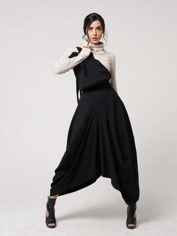 Metamorphoza Dungaree skirt in Black: front