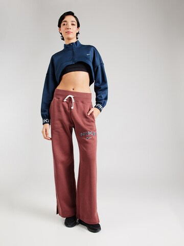 Wide leg Pantaloni 'PHNX FLC' di Nike Sportswear in rosso
