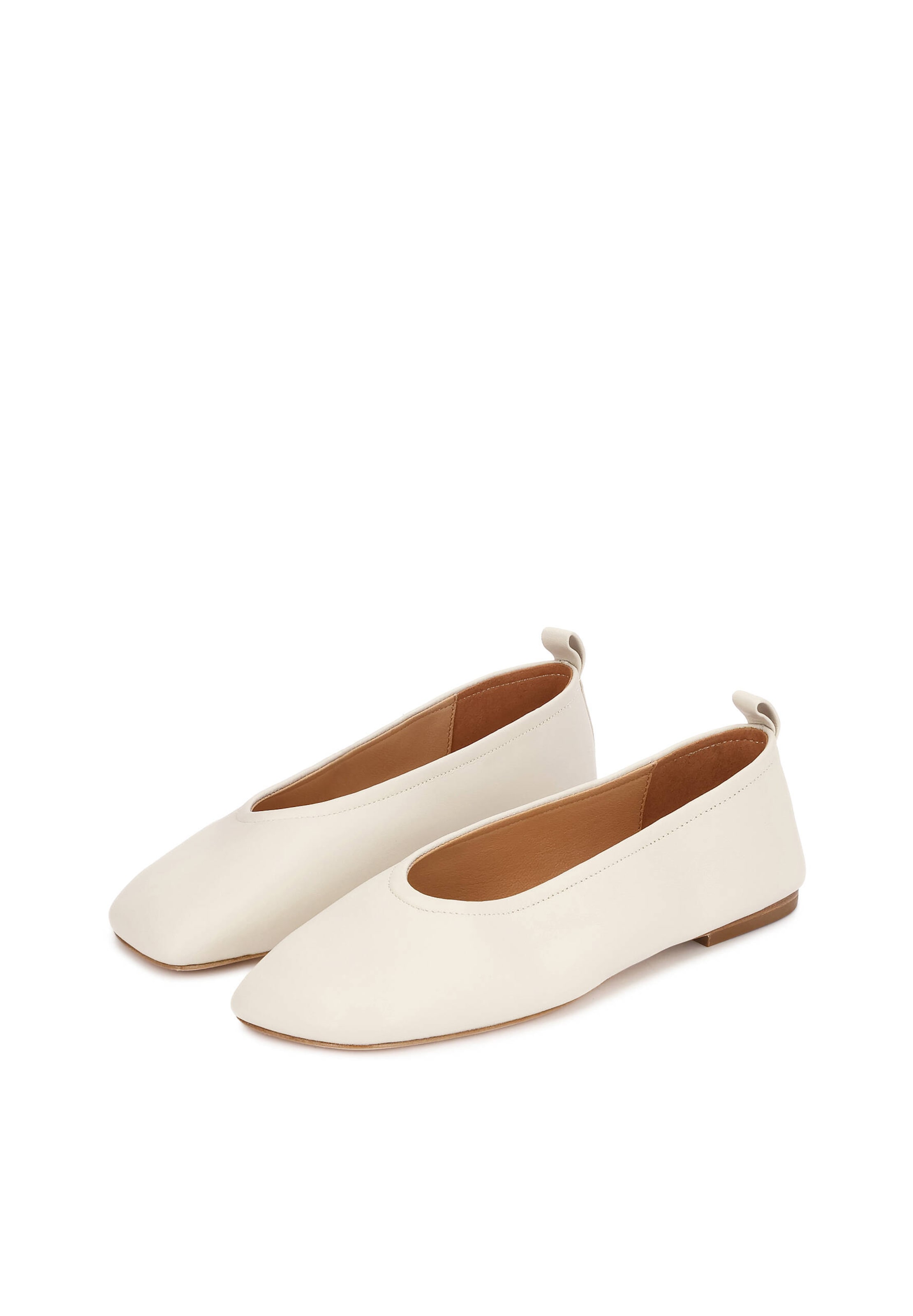 Kazar Ballerina in White