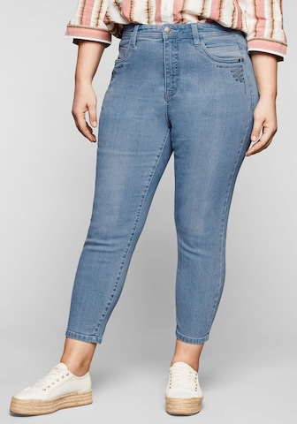 SHEEGO Skinny Jeans in Blue: front