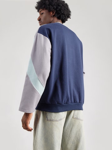 Kaotiko Sweatshirt 'JACKSON' in Blauw