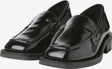 NEWD.Tamaris Slipper in Schwarz