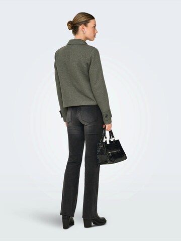 ONLY Between-Season Jacket 'ONLSEDONA FREJA' in Green