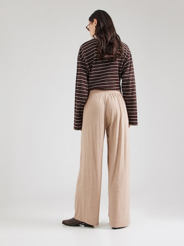 Abercrombie & Fitch Широкий Штаны в Бежевый