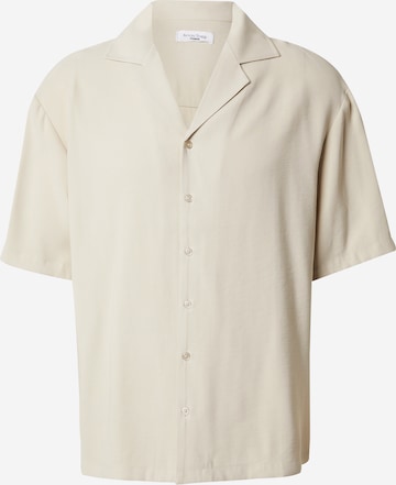 ABOUT YOU x Kevin Trapp Comfort fit Button Up Shirt 'Mika' in Beige: front