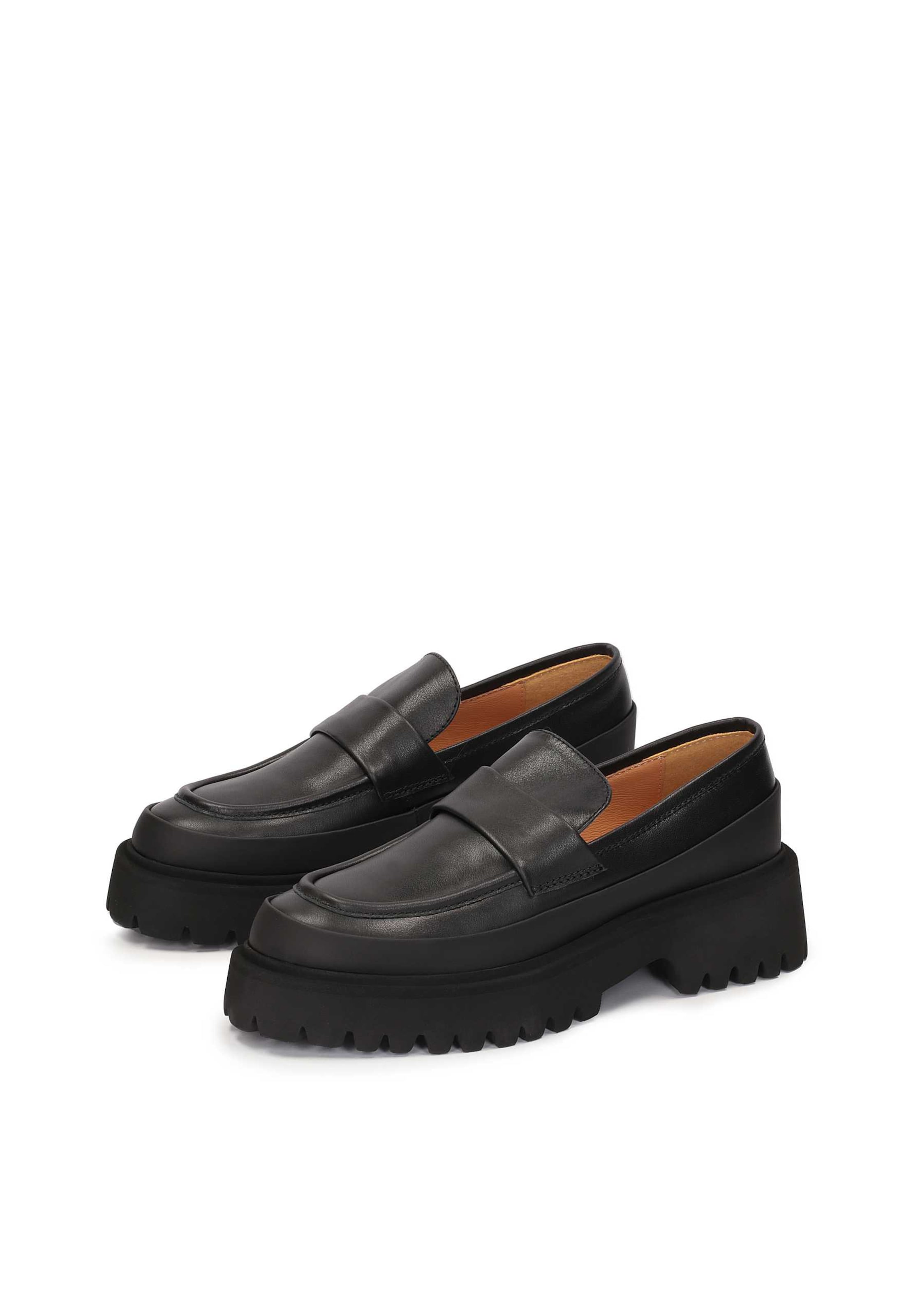 Kazar Studio Loafer värissä musta