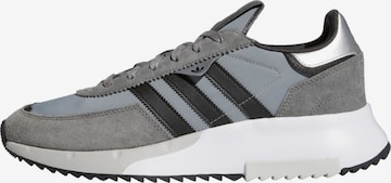 Baskets basses 'Retropy F2' ADIDAS ORIGINALS en gris : devant