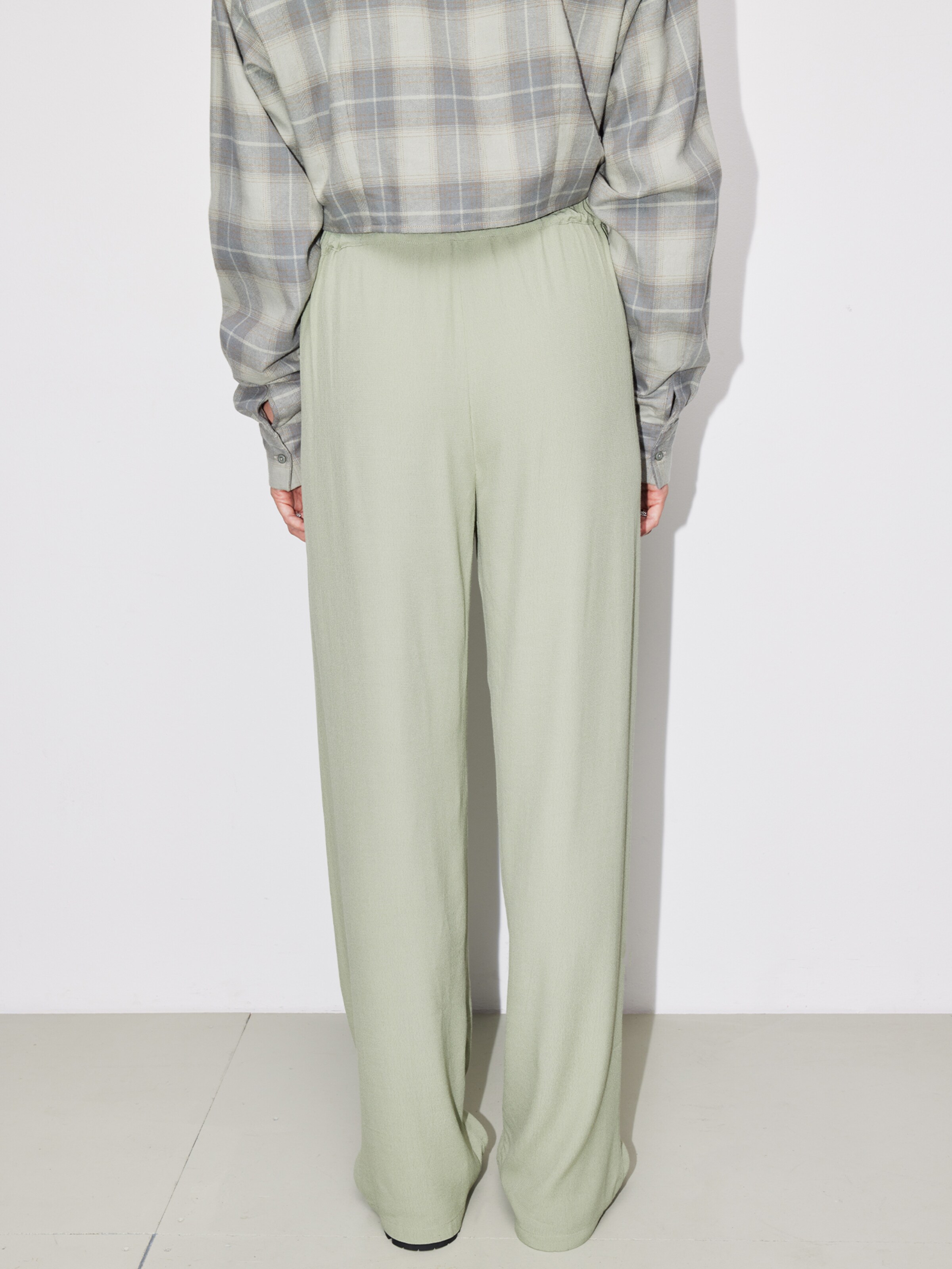 Grandes tailles Pantalon Celina LeGer by Lena Gercke en Vert 