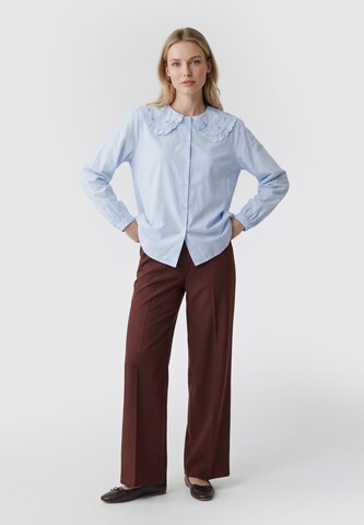 Usha - Blusa en azul