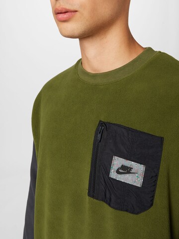 Nike Sportswear - Sweatshirt em verde