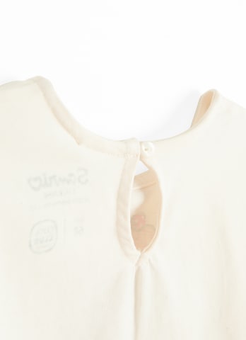 Tricou de la Cool Club pe bej
