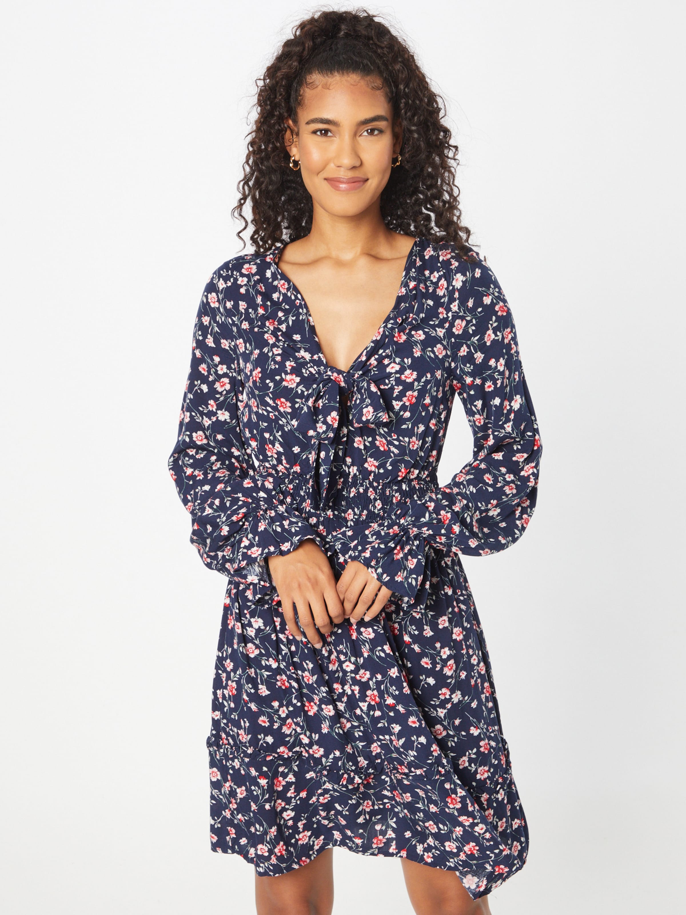 Grandes tailles Robe In The Style en Bleu Marine 